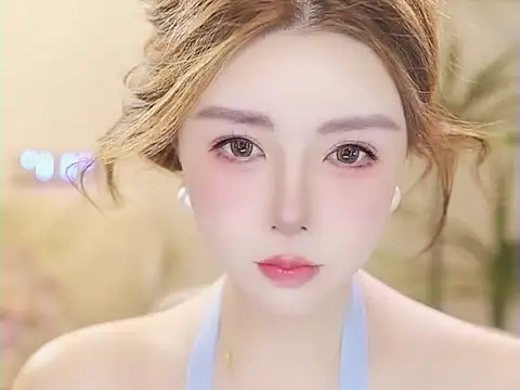 Qiaoqiao  online show from 06-26-26, 03:49