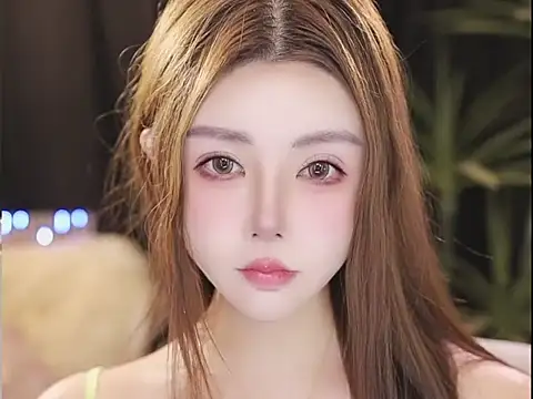 Qiaoqiao  online show from 07-18-26, 04:11