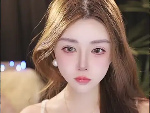 Qiaoqiao  online show from 07-25-26, 10:18
