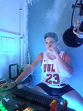 Snapshot of Anto_BWC chatting on 10-01-25, 02:39 Anto BWC online show from 10-01-25, 02:39