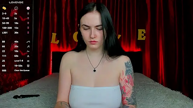 Witch Lady online show from 02-17-26, 07:16