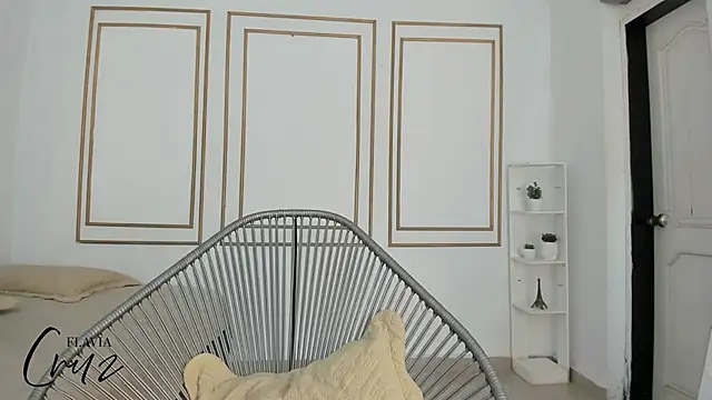 flavia cruz online show from 09-18-25, 07:27