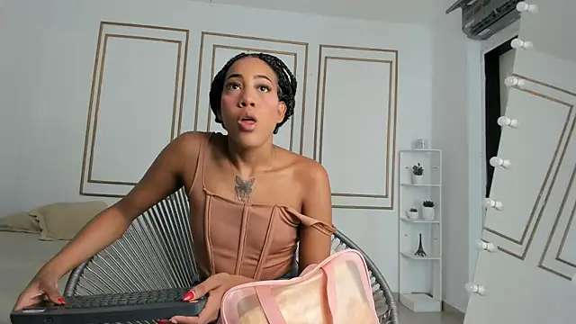 flavia cruz online show from 09-21-25, 07:37