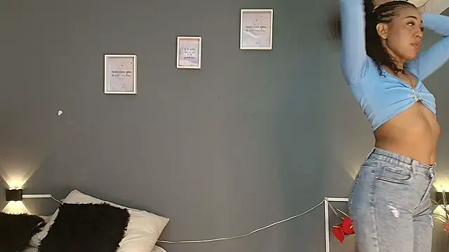 flavia cruz online show from 10-23-25, 09:24