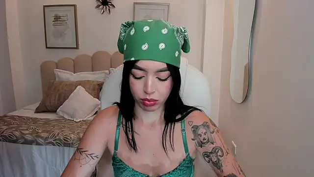 zoee jackson online show from 05-21-26, 07:32