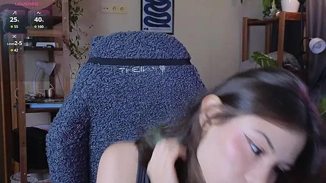 alicekiit online show from 11-14-25, 07:01