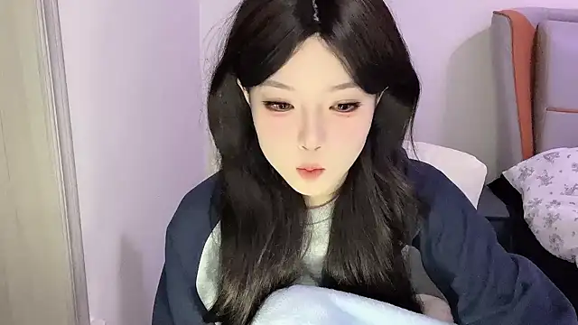 Snapshot of Q-ing chatting on 03-05-25, 09:38 Q-ing online show from 03-05-25, 09:38