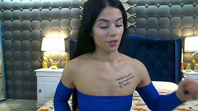 LeyaCass online show from 12-02-25, 05:24