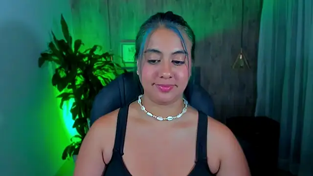 Snapshot of Xisu_ chatting on 01-14-25, 06:24 Xisu online show from 01-14-25, 06:24