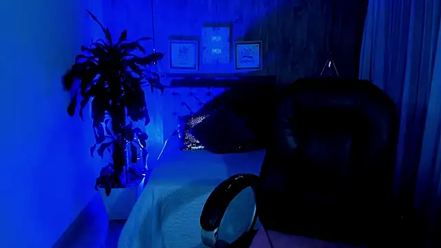 Snapshot of Xisu_ chatting on 01-23-25, 06:49 Xisu online show from 01-23-25, 06:49