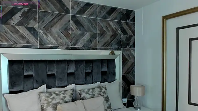 TaniaSmith1 online show from 09-14-25, 11:04