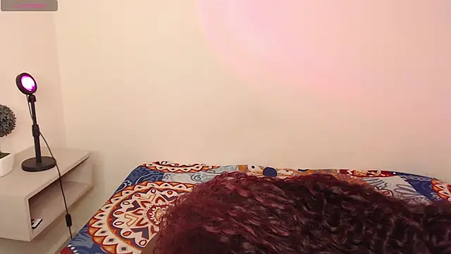 michaela cox online show from 12-16-25, 08:03