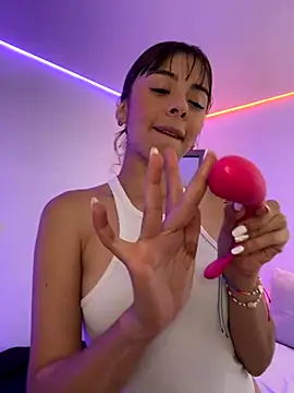 AmmyCollinsW online show from 11-10-25, 09:03