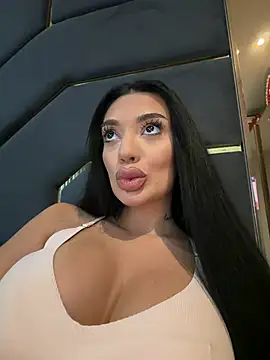 amirahylerr online show from 03-09-26, 07:07