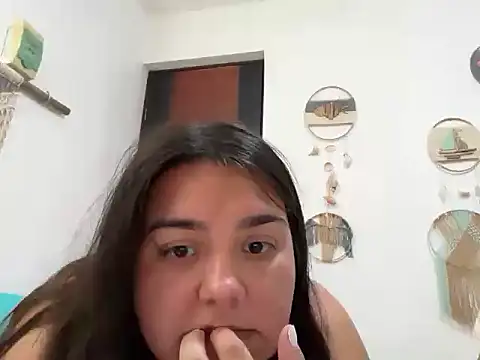 pili placer online show from 02-24-26, 07:45