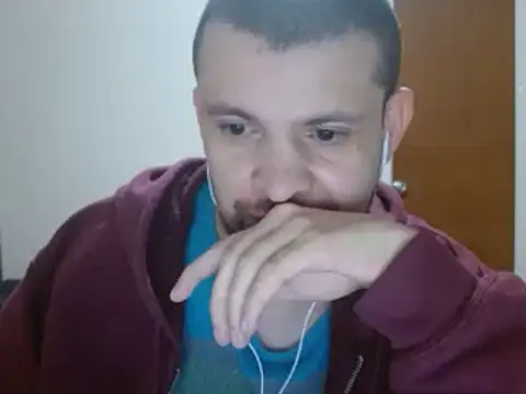 camiloking1720 online show from 12-03-24, 06:15