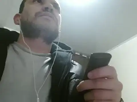 camiloking1720 online show from 02-05-25, 05:09