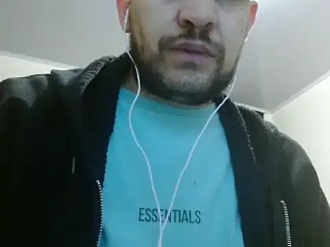 camiloking1720 online show from 02-10-25, 07:26