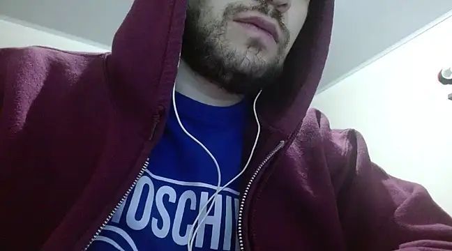 camiloking1720 online show from 03-10-25, 04:28