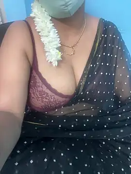 Snapshot of sajeetha chatting on 04-14-26, 02:12 sajeetha online show from 04-14-26, 02:12
