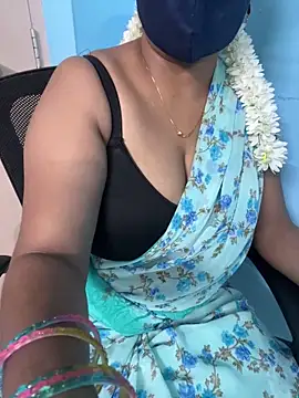 Snapshot of sajeetha chatting on 05-11-26, 02:45 sajeetha online show from 05-11-26, 02:45