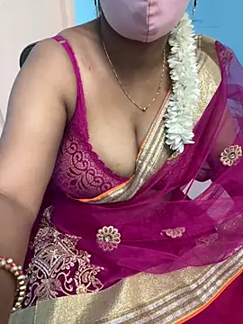 Snapshot of sajeetha chatting on 06-05-26, 03:24 sajeetha online show from 06-05-26, 03:24