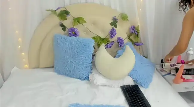 brithany rousee online show from 01-04-25, 10:24