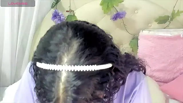 brithany rousee online show from 01-31-25, 07:18