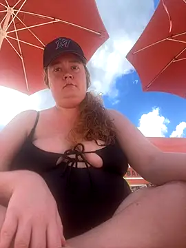 Sierra bbyx online show from 10-21-25, 05:02