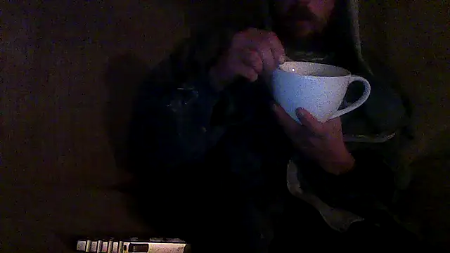 luke thighwalker2469 online show from 12-14-25, 01:16