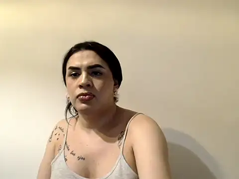 Snapshot of Dulce_hot_23_ chatting on 05-27-26, 09:34 Dulce hot 23 online show from 05-27-26, 09:34