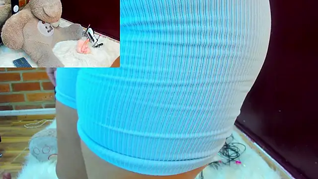 Snapshot of Dulcex69 chatting on 11-23-25, 11:43 Dulcex69 online show from 11-23-25, 11:43