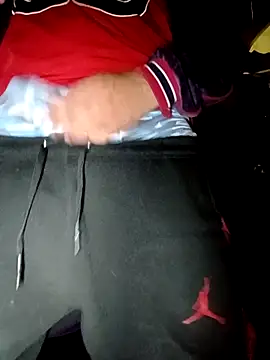 rodrig6987 1 online show from 09-18-25, 03:19