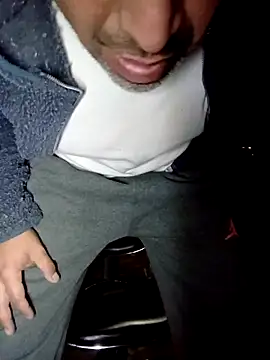 rodrig6987 1 online show from 09-20-25, 02:23