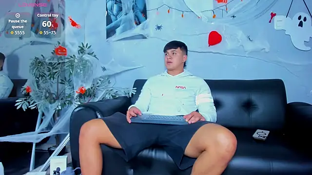 Cristopher strong online show from 10-22-25, 01:00