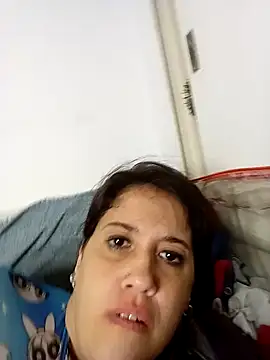 Snapshot of Sole_Love chatting on 03-08-25, 02:30 Sole Love online show from 03-08-25, 02:30