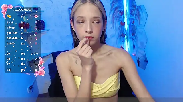 ZoePrest  online show from 02-14-25, 06:02