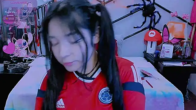 AlanaLuck online show from 10-18-25, 06:41