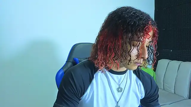 Demitryo online show from 09-19-25, 04:14