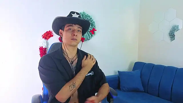 Demitryo online show from 12-22-25, 04:20