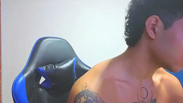 Snapshot of Demitryo chatting on 02-10-26, 02:26 Demitryo online show from 02-10-26, 02:26