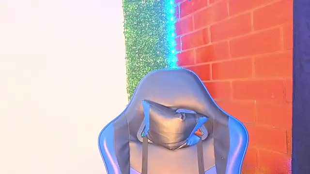 Snapshot of Demitryo chatting on 03-09-26, 04:05 Demitryo online show from 03-09-26, 04:05