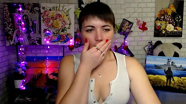 Darina M  online show from 11-07-25, 05:29