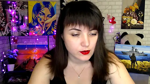 Darina M  online show from 12-17-25, 09:26