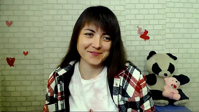 Snapshot of Darina_M_ chatting on 05-08-26, 04:40 Darina M online show from 05-08-26, 04:40