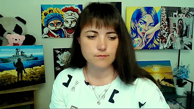 Snapshot of Darina_M_ chatting on 06-18-26, 09:14 Darina M online show from 06-18-26, 09:14