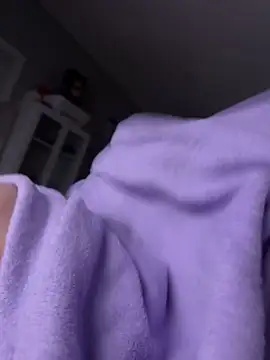 Snapshot of Lucrecio19 chatting on 12-21-25, 09:16 Lucrecio19 online show from 12-21-25, 09:16