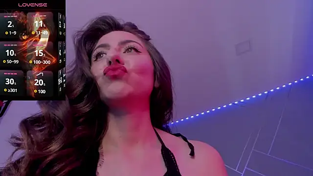 Snapshot of Ich_Bin_Julia chatting on 12-14-24, 04:42 Ich Bin Julia online show from 12-14-24, 04:42