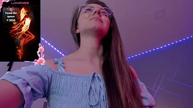 Snapshot of Ich_Bin_Julia chatting on 12-28-24, 04:52 Ich Bin Julia online show from 12-28-24, 04:52