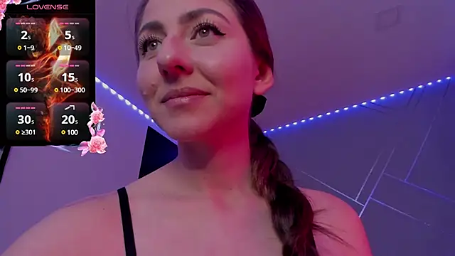 Snapshot of Ich_Bin_Julia chatting on 01-09-25, 05:54 Ich Bin Julia online show from 01-09-25, 05:54